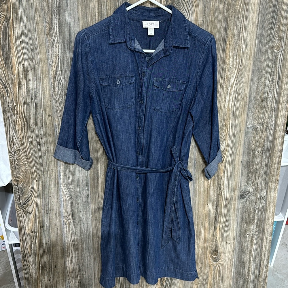 LOFT Petite Denim 3/4 sleeved shift Dress with tie waist